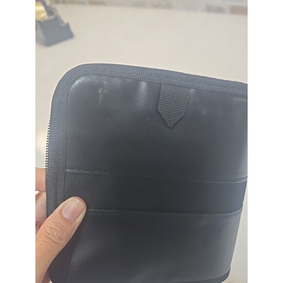 Case Logic 28 Capacity CD DVD Wallet – Black Travel Storage Binder – 14 Sleeves - Picture 10 of 12